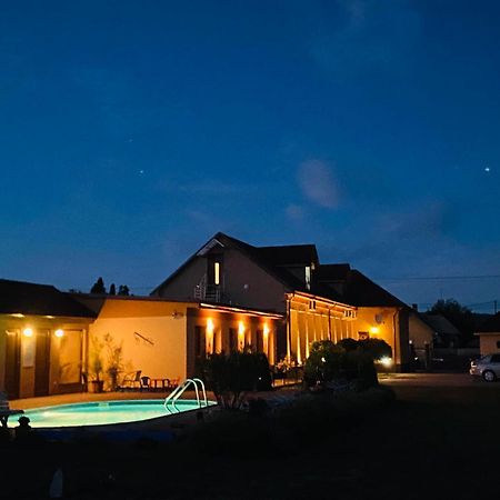 Vila Maria Rapovce Bagian luar foto