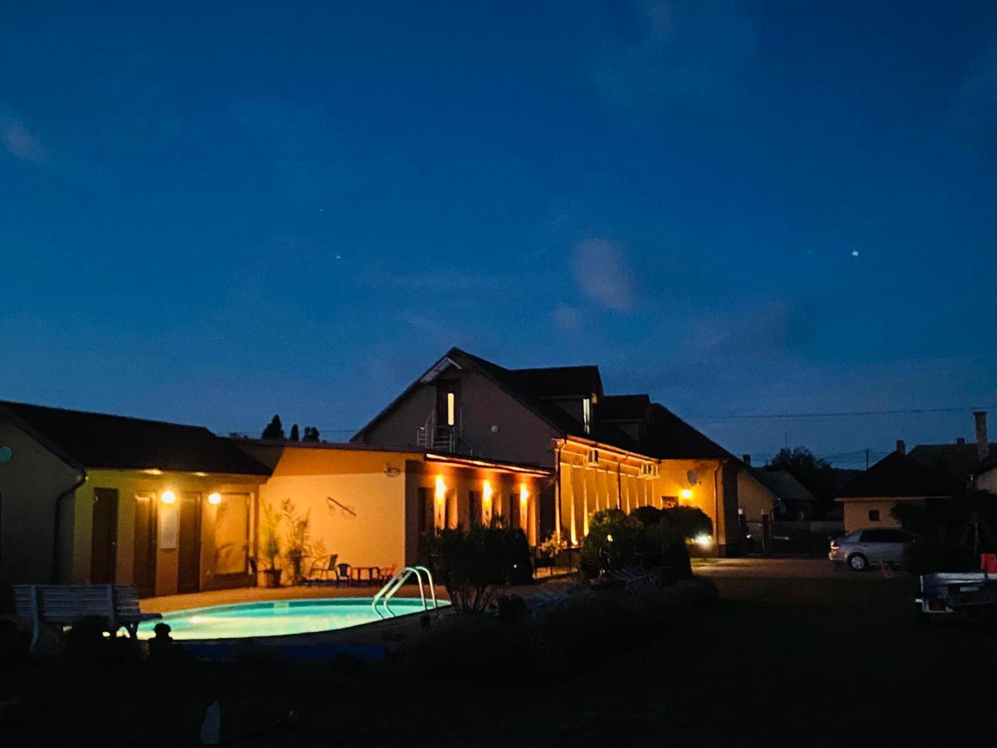 Vila Maria Rapovce Bagian luar foto